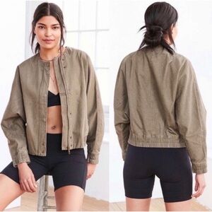 BDG URBAN OUTFITTERS UTILITY CROPPED BATWING UTILITY JACKET